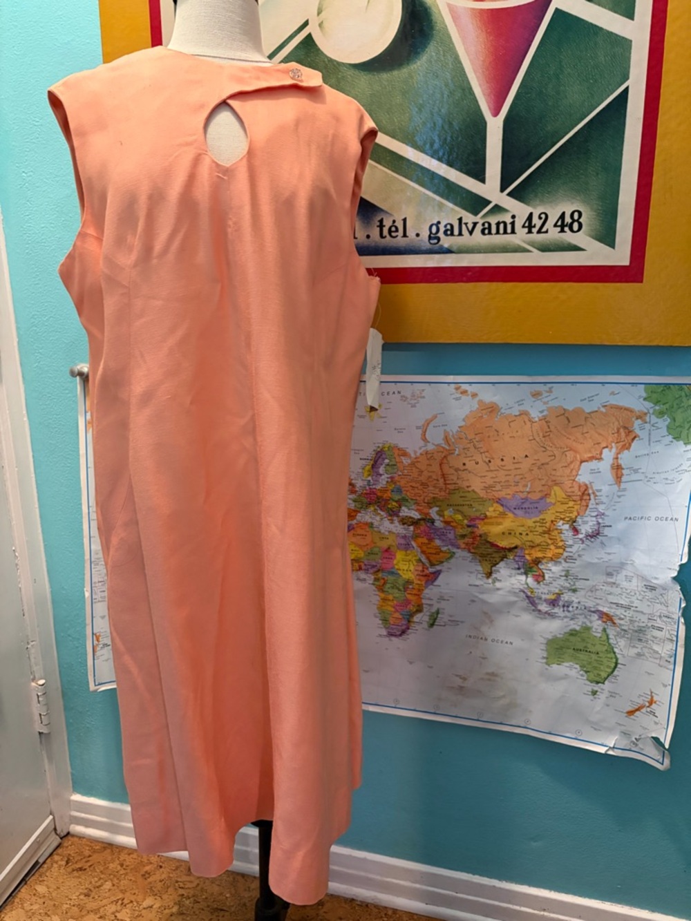 1960’s Sleeveless Peach Shift Dress